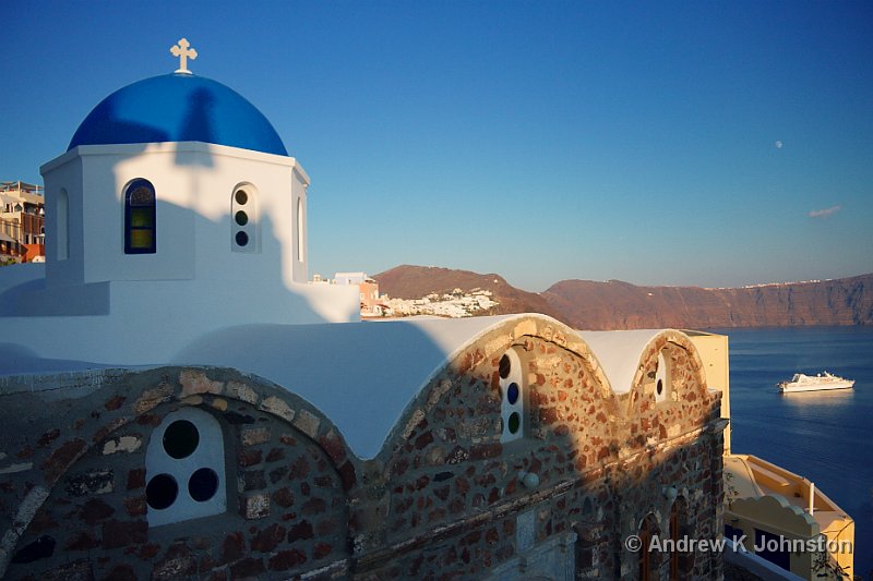 0909_40D_9308.JPG - Sunset over a church dome in Oia, Santorini