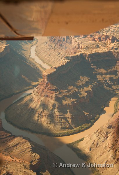 1007_350D_8235.jpg - The confluence of the Green and Colorado rivers, taken from a light aircraft